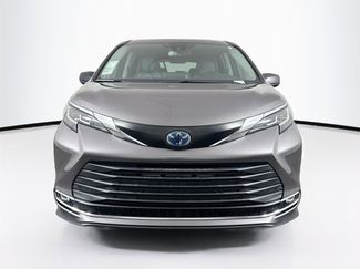 Certified 2021 Toyota Sienna XLE video 3