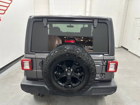 Used 2021 Jeep Wrangler Sport AWD/4WD image 10