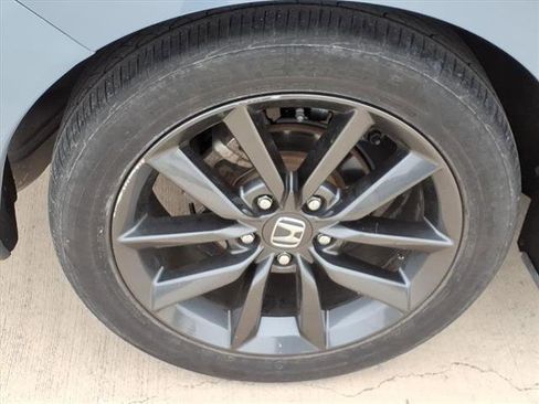 Used 2020 Honda Civic EX image 11