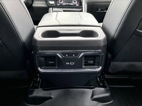 Used 2025 GMC Sierra 1500 Denali image 16