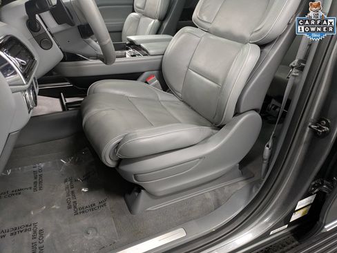 Used 2018 Lincoln Navigator L Reserve w/ Technology Package AWD/4WD image 10