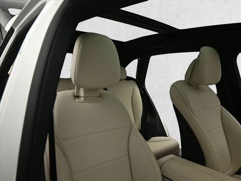 Certified 2026 Mercedes-Benz GLC 300 4MATIC image 29