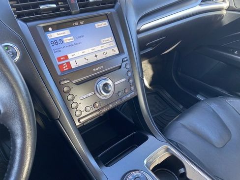 Used 2017 Ford Fusion Titanium image 16