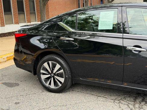 Used 2019 Nissan Altima 2.5 SV AWD/4WD image 10