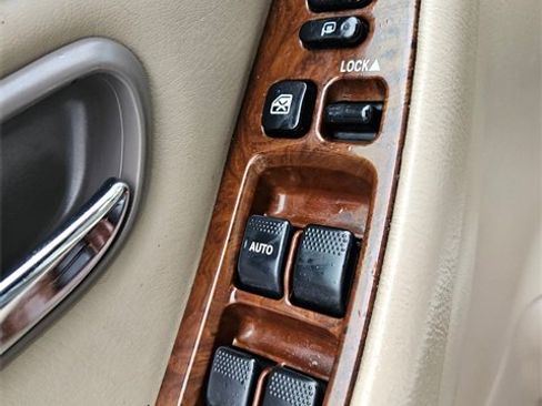 Used 2003 Subaru Outback H6 L.L. Bean Edition image 16