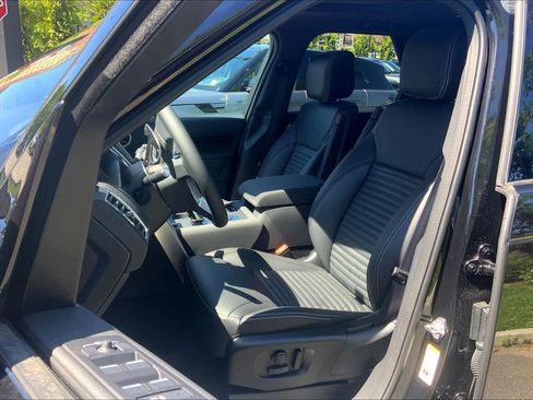 New 2026 Land Rover Discovery S AWD/4WD image 9