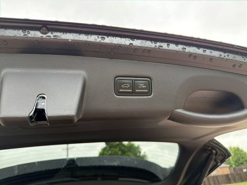 Used 2025 Kia Carnival SX Prestige FWD image 31