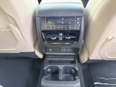 New 2026 Jeep Grand Cherokee L Limited RWD image 30