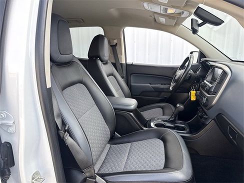 Used 2018 Chevrolet Colorado Z71 image 29