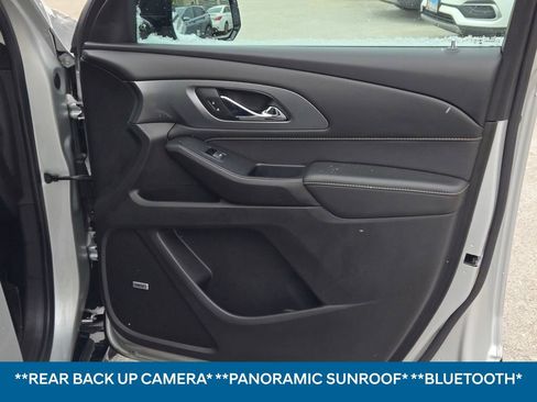 Used 2021 Chevrolet Traverse Premier w/ Redline Edition image 7