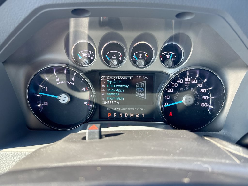 Used 2015 Ford F250 XLT w/ XLT Premium Package AWD/4WD image 12