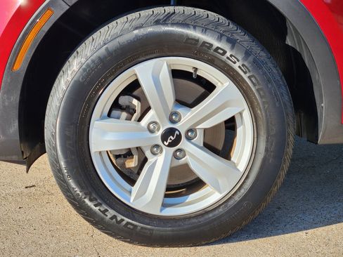 Used 2023 Kia Sorento LX AWD/4WD image 20