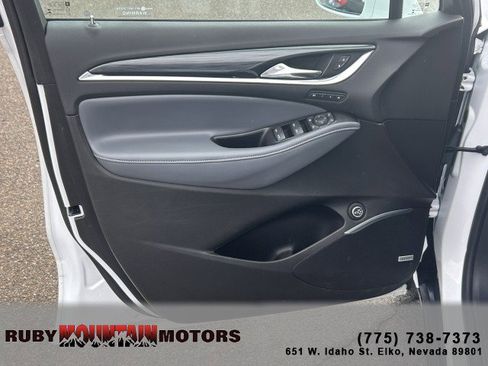 Used 2018 Buick Enclave Premium image 9