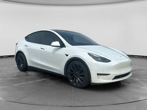 Used 2021 Tesla Model Y Performance AWD/4WD image 3