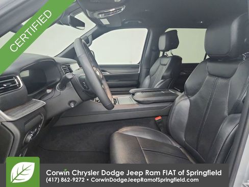 Certified 2024 Jeep Wagoneer Series III AWD/4WD image 19