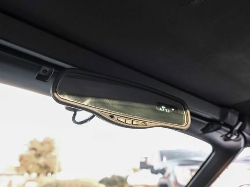 Used 2001 Chrysler Prowler image 16