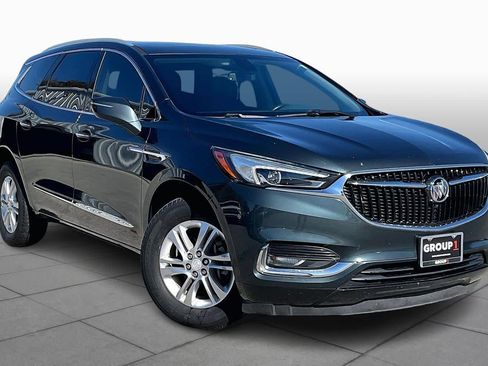 Used 2019 Buick Enclave Essence image 2