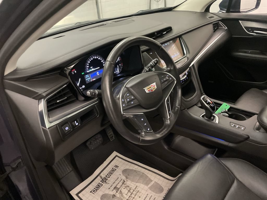 Used 2019 Cadillac XT5 Luxury AWD/4WD image 4