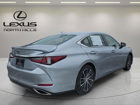 Certified 2023 Lexus ES 350 w/ Premium Package image 5
