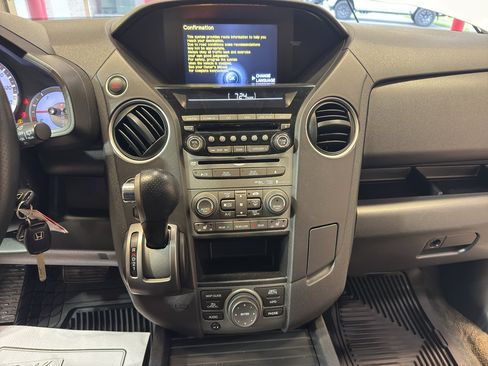 Used 2013 Honda Pilot Touring image 18