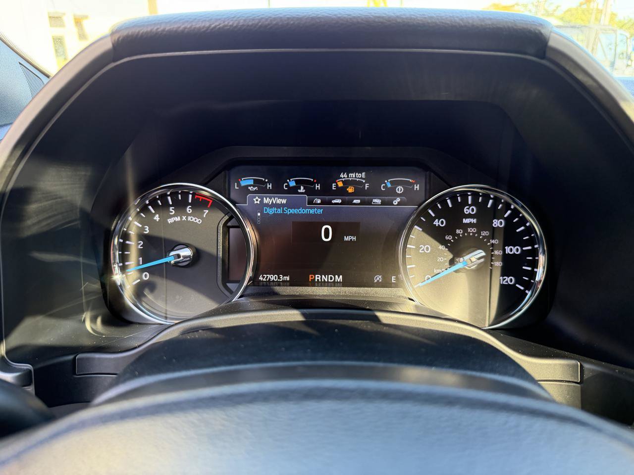 Used 2020 Ford Expedition XLT w/ Equipment Group 202A AWD/4WD image 19