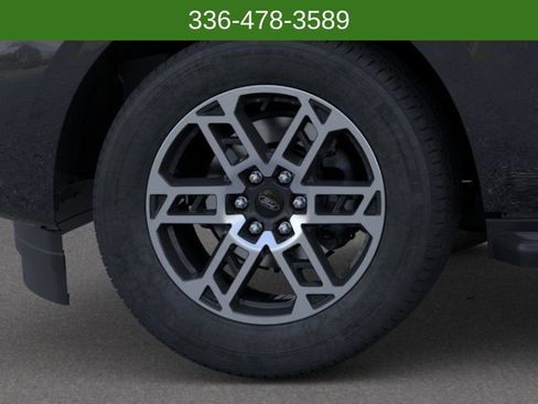 New 2025 Ford Expedition Active image 19