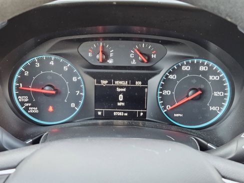 Used 2021 Chevrolet Equinox LS w/ LS Convenience Package image 17