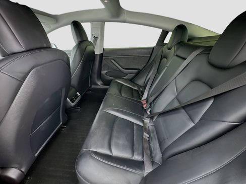 Used 2021 Tesla Model 3 Standard Range Plus RWD image 16