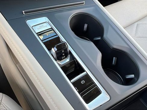 New 2026 Volkswagen Atlas SE image 25