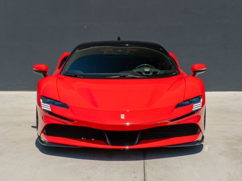 Used 2021 Ferrari SF90 Stradale AWD/4WD image 6