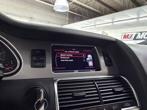 Used 2015 Audi Q7 3.0T S line Prestige w/ 21" S Line Plus Package AWD/4WD image 27