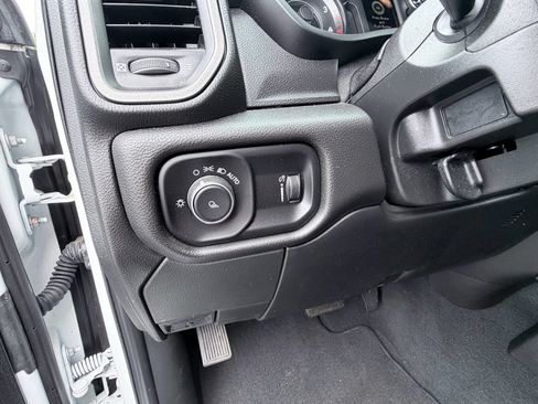 Used 2022 RAM 3500 Tradesman AWD/4WD image 12