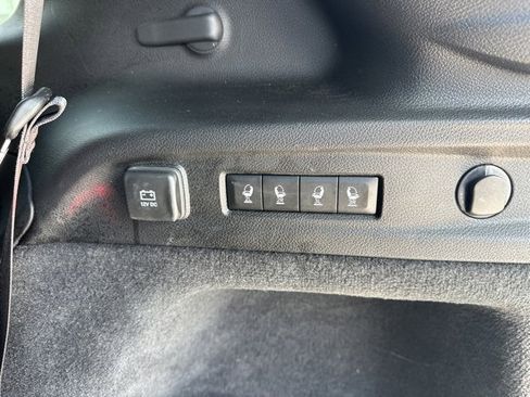 Used 2025 Jeep Grand Cherokee L Summit w/ Obsidian Package image 12