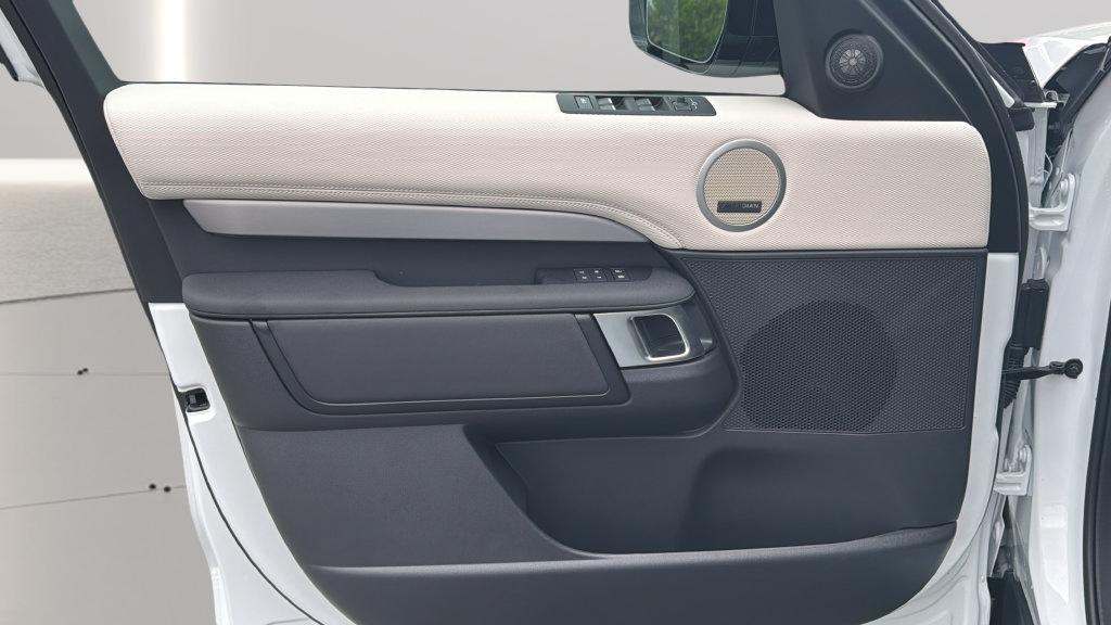 New 2026 Land Rover Discovery Dynamic SE AWD/4WD image 20