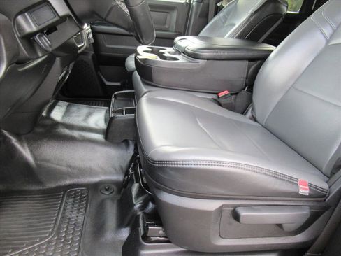 Used 2022 RAM 3500 Tradesman w/ Safety Group image 18