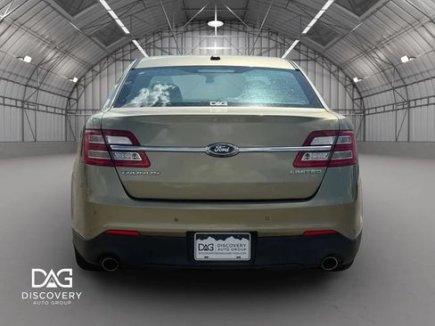 Used 2013 Ford Taurus Limited FWD image 4