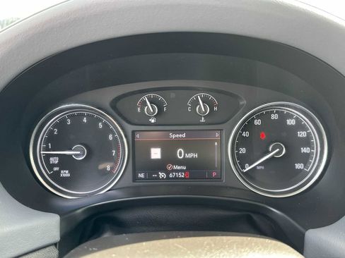Used 2021 Buick Enclave Essence w/ Sound and Sites Package AWD/4WD image 24