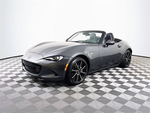Used 2024 MAZDA MX-5 Miata Grand Touring w/ Weather Package image 44