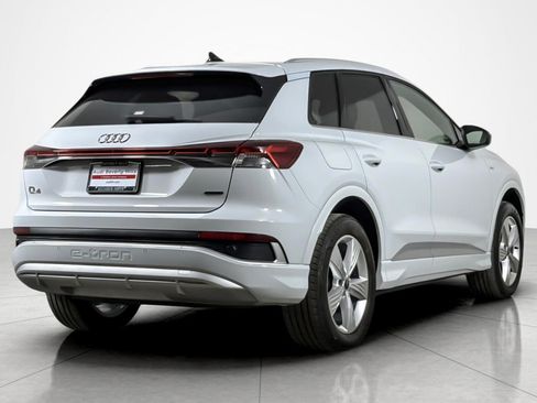 Used 2024 Audi Q4 e-tron Premium AWD/4WD image 5