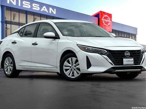 Certified 2025 Nissan Sentra S FWD image 1
