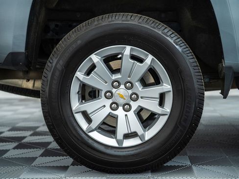 Used 2022 Chevrolet Colorado LT w/ LT Convenience Package AWD/4WD image 22