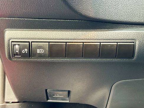 Used 2024 Toyota Corolla LE FWD image 10