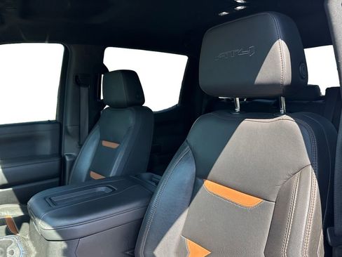 Used 2021 GMC Sierra 1500 AT4 w/ Driver Alert Package I AWD/4WD image 9