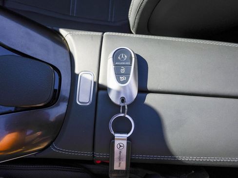 Used 2022 Mercedes-Benz SL 63 AMG 4MATIC image 44