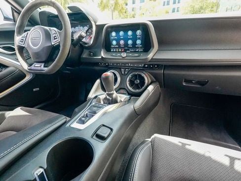 Used 2022 Chevrolet Camaro SS RWD image 86