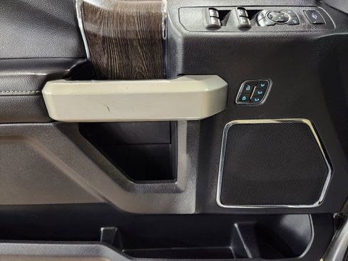 Used 2021 Ford F250 Lariat w/ Lariat Value Package image 42