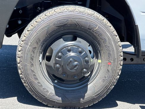 New 2026 RAM 3500 Tradesman AWD/4WD image 24