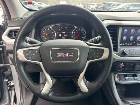 Used 2023 GMC Acadia SLT FWD image 19
