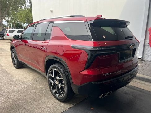 Used 2025 Chevrolet Traverse High Country AWD/4WD image 5