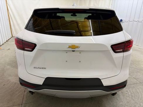 Used 2025 Chevrolet Blazer LT FWD image 7